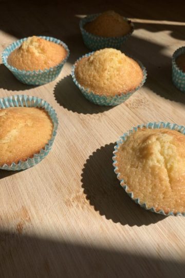 Coconut fairy cakes - Baking with kids