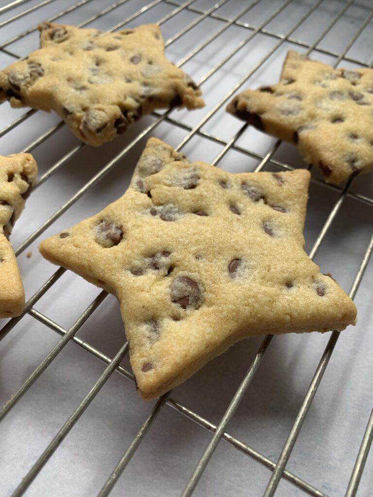 Quick and easy chocolate shortbread biscuits