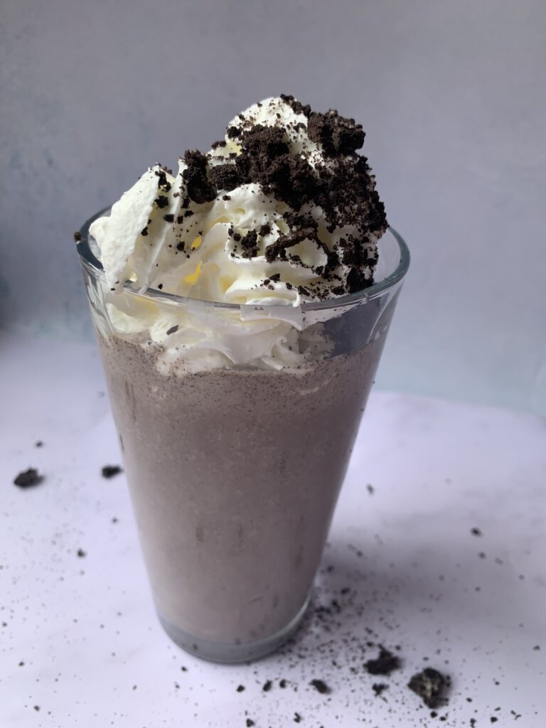 Quick 3 Ingredient Oreo Milkshake