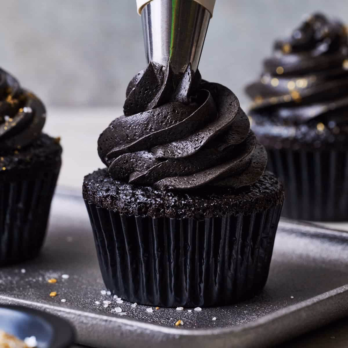 Black-Velvet-Cupcakes-114.jpg