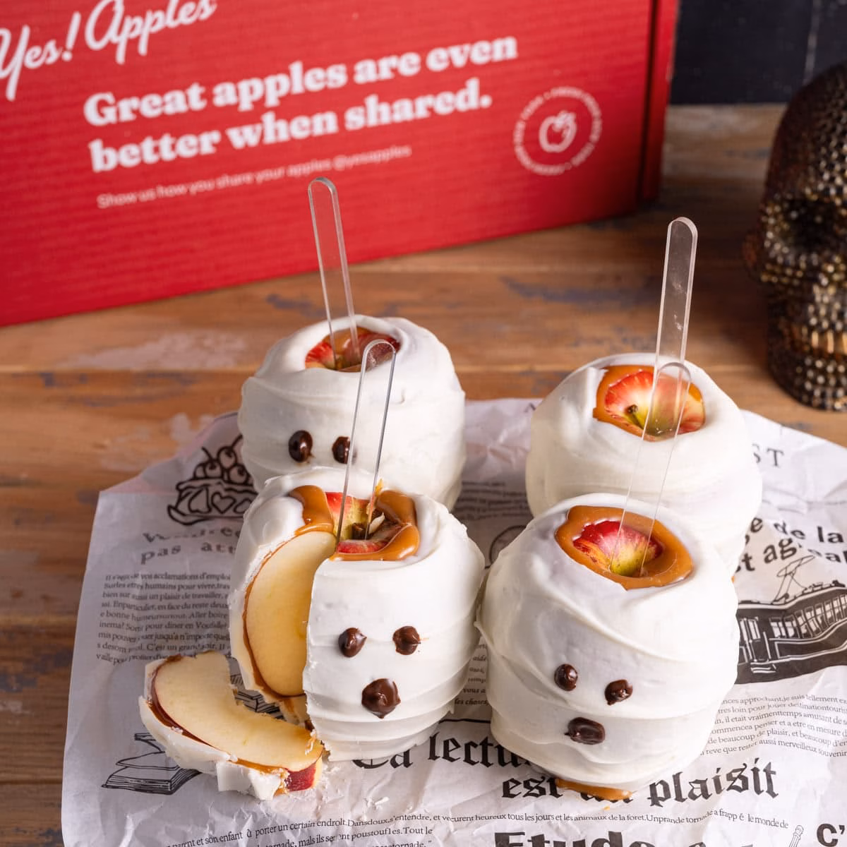 Halloween-Caramel-Apples-Featured-Image.jpg